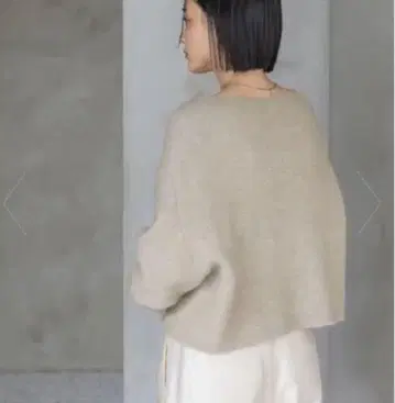 아파트 바이 로리즈 CN 라쿤 네이비 보트넥 니트