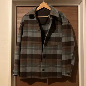 UNIQLO 오버사이즈 숏 자켓