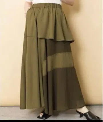 [ 택 포함 새상품 ] 오즈모시스 플레어 스커트