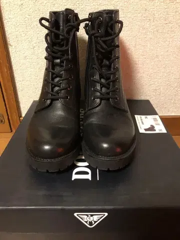 [ 미사용 새상품 ] 박스 포함 천연 가죽 부츠 블랙 부츠 36