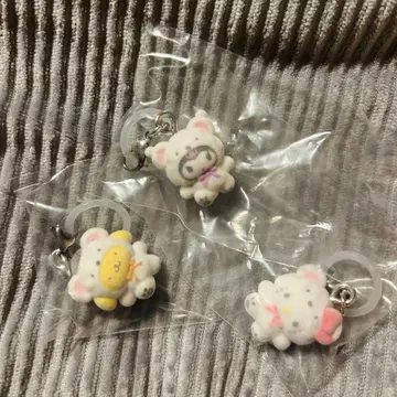 산리오 캐릭터즈 메지루시 참 복슬복슬 스노우 키티 폼폼푸린 쿠로미