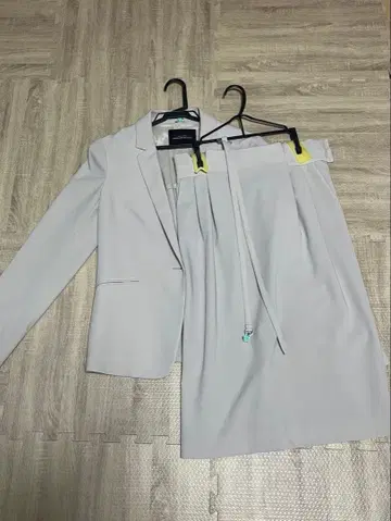 새상품급 클리닝 완료된 그린 라벨 릴랙싱 수트 상하의 세트