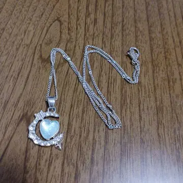 실버 하트형 펜던트 목걸이