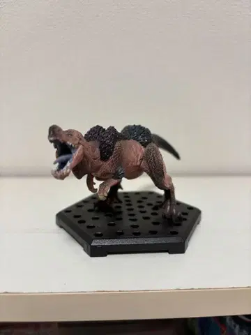 몬스터 헌터 안쟈나프 피규어