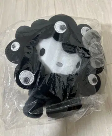 미야쿠미야쿠 블랙 헬로키티  봉제 인형 M 블랙 산리오