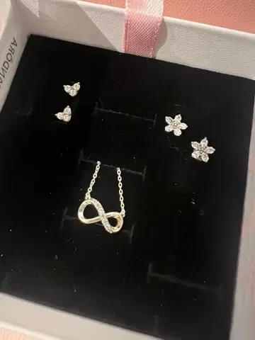 Pandora 목걸이와 귀걸이 2종
