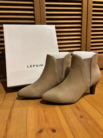 LEPSIM 베이지 앵클부츠
