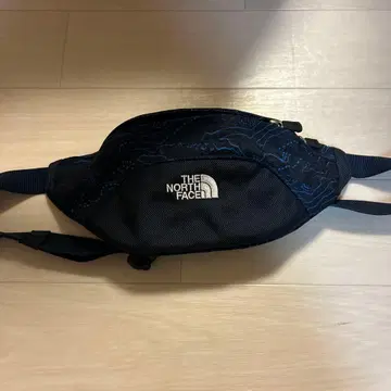 THE NORTH FACE 바디백 지형도 블랙