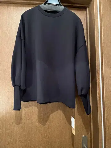 비어즐리 트레이닝복 블랙 맨투맨 F