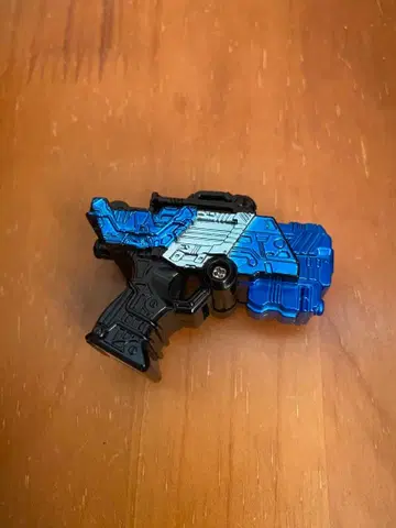 가면라이더 W 트리거 매그넘 키링 탑