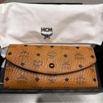MCM 브라운 가죽 장지갑