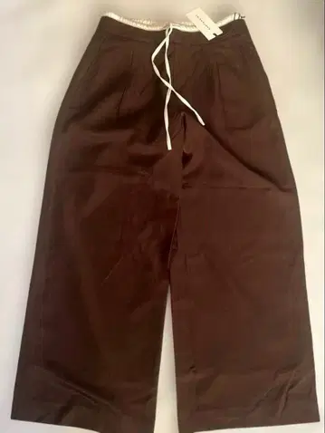 [ 새상품 ] quaranciel 실키 새틴 더블 허리 와이드 팬츠