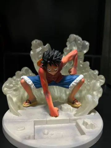 원피스 루피 피규어