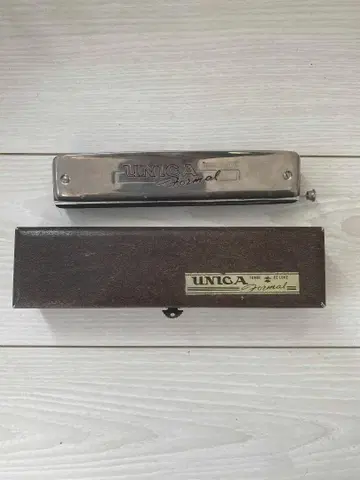 UNICA Formal 하모니카 케이스 포함