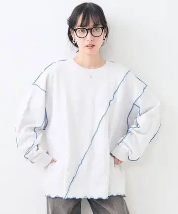 배색 멜로 맨투맨 프릭스스토어