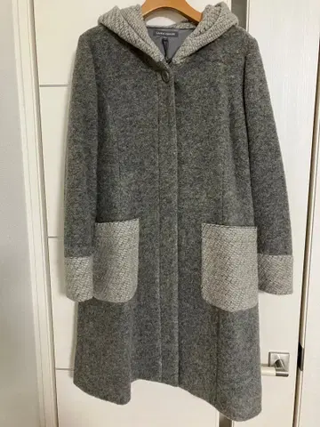 [ 미사용 새상품 ] 로라 애슐리 후드 부착 코트 11호 그레이