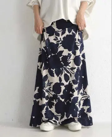 안티카 꽃무늬 롱 스커트 바이컬러 보타니컬 맥시 길이