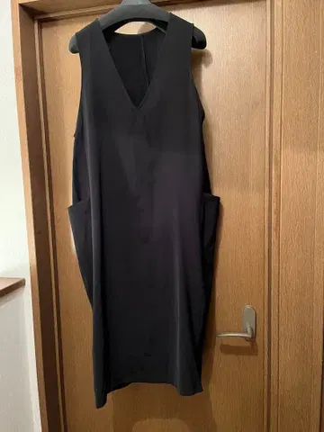 점퍼 스커트 블랙