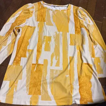 새상품 새상품급 모리하나에의 가볍고 얇은 상의