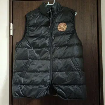 새상품/드럭 스토어즈/다운 베스트/돼지 와펜/블랙/F