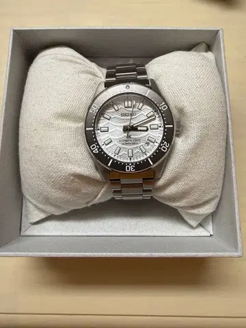 SEIKO SBDC213 60주년 기념 모델