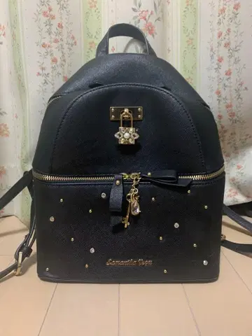 사만사 베가 비쥬 락 백팩