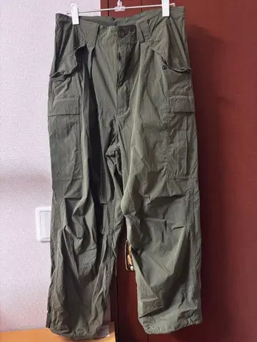 카고 팬츠 올리브색 코듀라 패브릭제