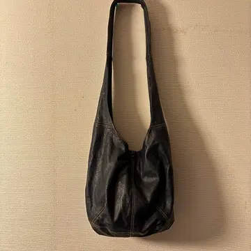 네이비 가죽 숄더백 귀여운 원형