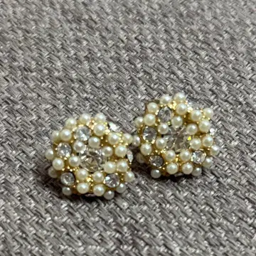 펄과 크리스탈 귀찌