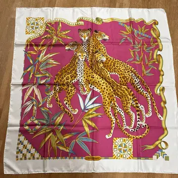 Salvatore Ferragamo 실크 스카프 레오파드 무늬