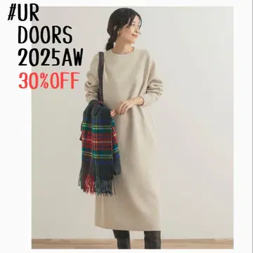 택 포함 미사용 새상품 UR DOORS*맨투맨 느낌 니트 원피스