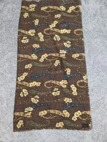 WONDERFUL WORLD 브라운 꽃무늬 대형 스카프