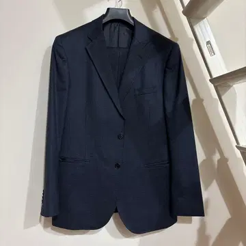 다크 블루 체크 무늬 비즈니스 정장