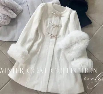 evelyn 리본 비트 코트 퍼 포함 화이트 2024