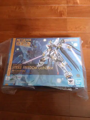 메탈 로봇혼 스트라이크 프리덤 건담