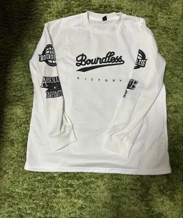 트레이닝복 화이트 컬러