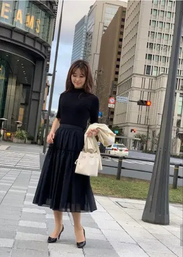 새상품 M-premier 개더 보일 스커트 34