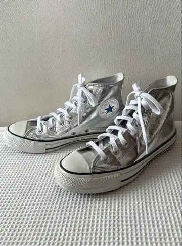 컨버스 올스타 실버 하이컷 스니커즈 23cm 척테일러
