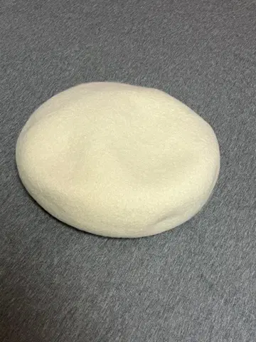 ca4la 아이보리 베레모