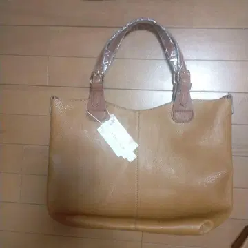 베이지 합성 피혁 숄더백 미사용