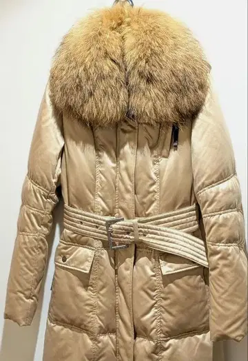 에포카 새상품급 다운 코트 베이지 40 M~L 사이즈