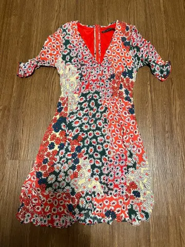 ZARA Trafaluc 꽃무늬 반팔 무릎 기장 원피스