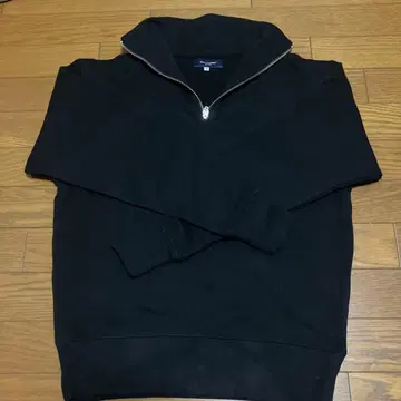 [ 미사용 ] 블랙 넘버 하프 지퍼 풀오버