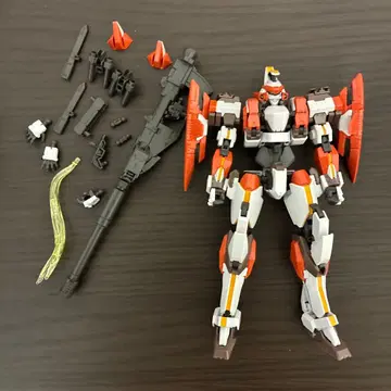 풀 메탈 패닉 HG 레바테인