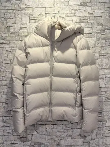 UNIQLO 다운 자켓 M 사이즈