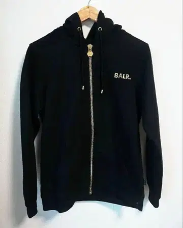 BALR. 블랙 후드티 골드 지퍼