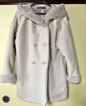 [배송비 포함] AS KNOW AS 아즈노우아즈 무스탕 코트