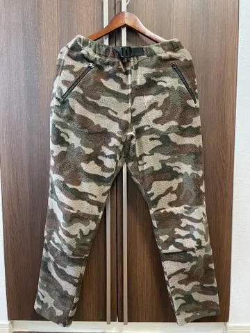 WILD THINGS 카모 패턴 플리스 팬츠