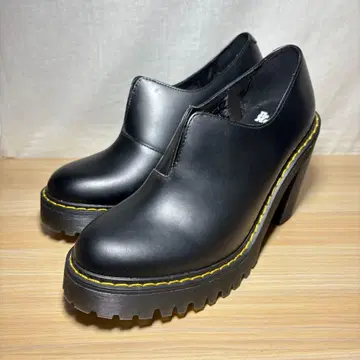[ 새상품급 ] Dr.Martens 닥터마틴 부티 부츠 23.0cm