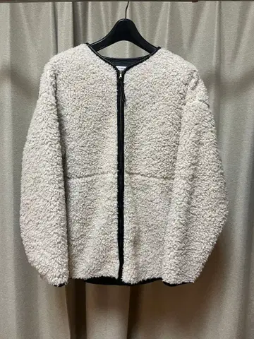 새상품 멜로즈 아우터